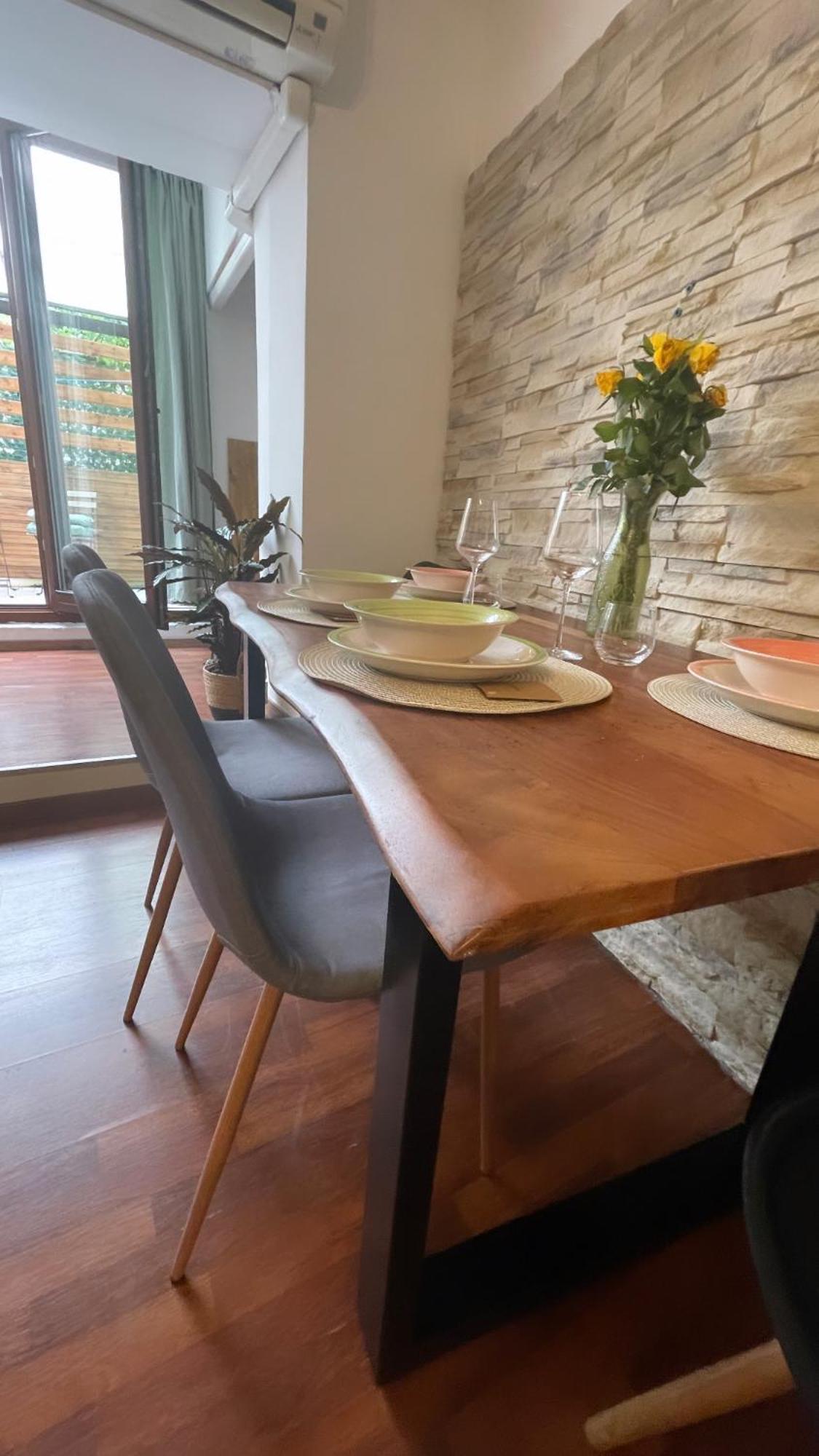 Apartma Ella Koper Buitenkant foto